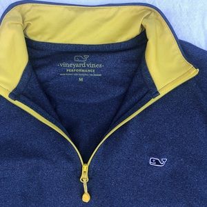 EUC Men's Vineyard Vines Performance quarter zip
